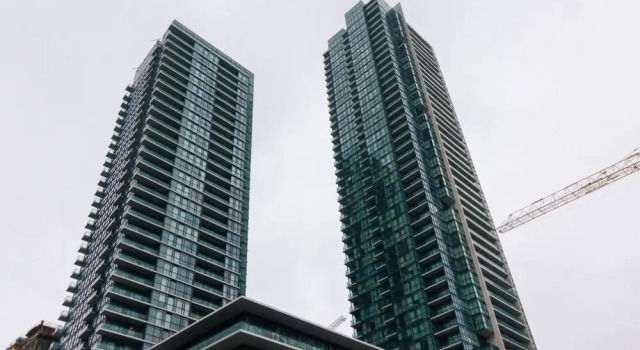 Mississauga's Finest, Varaa Hotelli Mississauga 