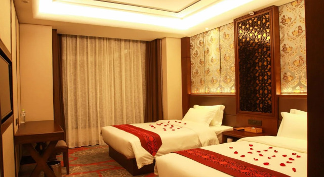 Riverside Luxury Hotel, Забронировать Отель Отели Гуйлинь с завтраком, Завтраки