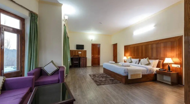 Трёхместный номер Deluxe Hotel Reenam