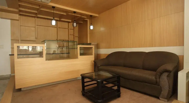 Capital O 494 Hotel Kitchen Hut, Забронировать Отель Непалгандж 