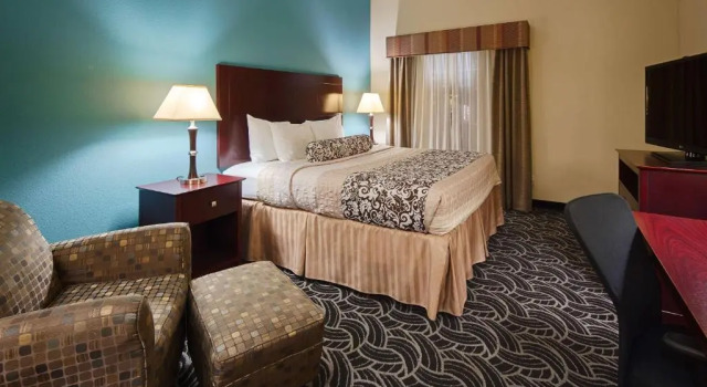 Номер Standard Best Western Plus Katy Inn & Suites