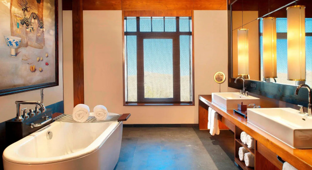 Четырёхместный номер Deluxe The St. Regis Lhasa Resort