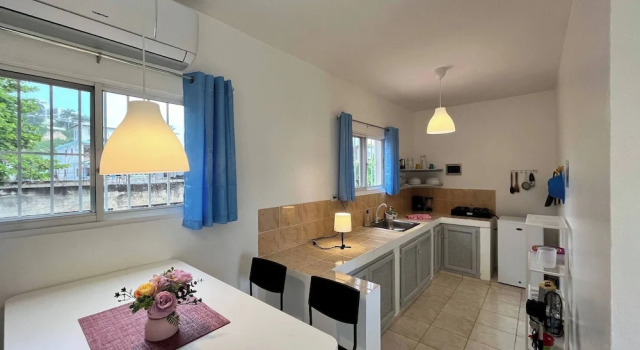 Апартаменты Secure 2-pers Apartment Close to the Beach