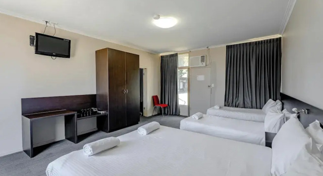 Семейный номер Standard с 2 комнатами Links Hotel