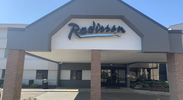 Radisson Hotel Detroit-Farmington Hills, Забронировать Отель Фармингтон-Хиллс Detroit Metropolitan Area