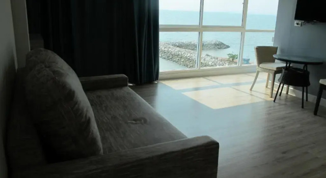 Люкс c 1 комнатой с видом на океан Nantra Pattaya Baan Ampoe Beach