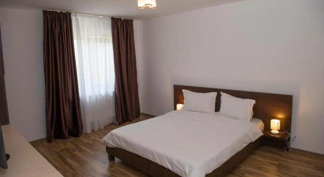 Villa Tasaul, Varaa Villa Hotellit Mamaia-Sat pysäköinnillä, Pysäköinti
