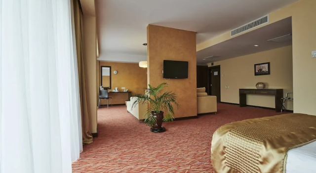 Апартаменты Hotel Clermont