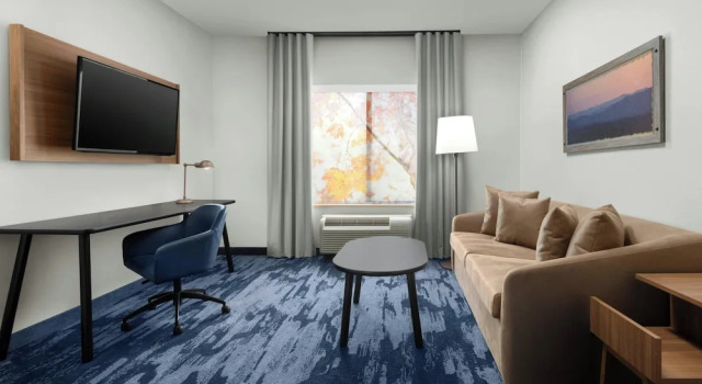 Двухместный люкс Fairfield Inn & Suites Riverside Corona/Norco