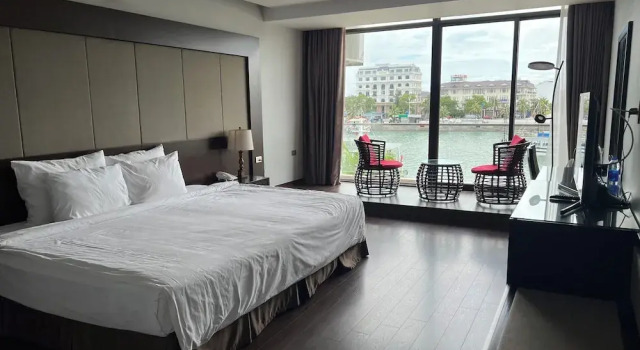 Двухместный номер Standard с балконом Moon Halo Hotel