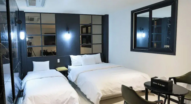 hotel sweet dream stay, Забронировать Отель Чинджу Кёнсан-Намдо