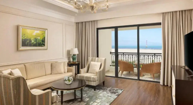 Люкс с видом на море Vinpearl Cua Hoi, Affiliated by Meliá