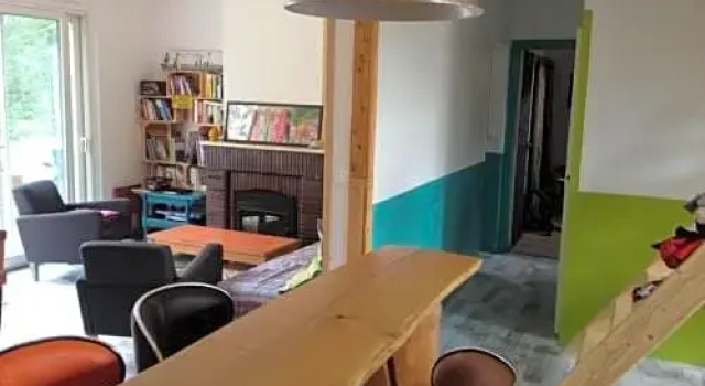 surf house, Book Hotel Leon Landes