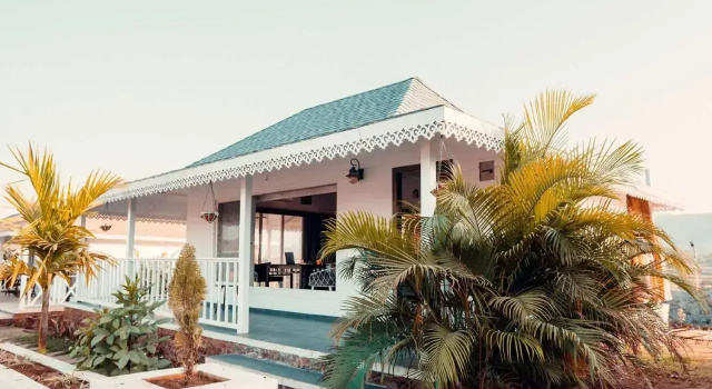 SaffronStays Sierra Winds, Nashik, Prenota Hotel Nashik 