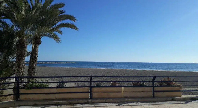 Апартаменты 2 bedroom's flat on the beach, City center, 1 line