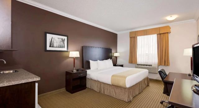 Standart çift kişilik oda Ramada Cold Lake
