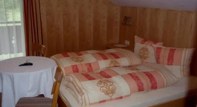 Pension Fiegl, Prenota Hotel Hotel a Tirolo con parcheggio, Parcheggio