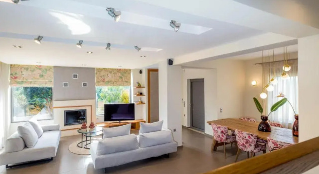 Villa Merlin, Reserva ahora Villa Hoteles en Galatás con piscina, Piscina
