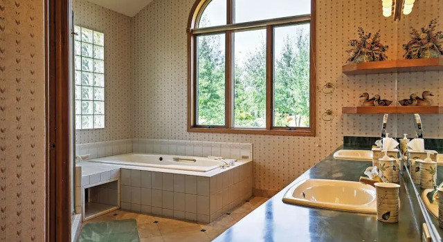 Коттедж Spacious Home W/mtn Views, 2Mi to Steamboat Resort