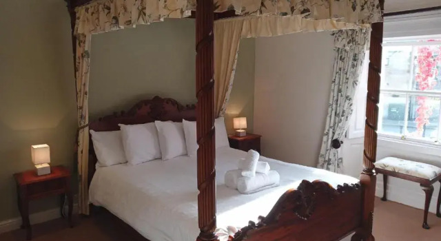Двухместный номер Standard Blue Bell Hotel