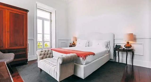 Номер Premier с видом на город Torel Palace Lisbon