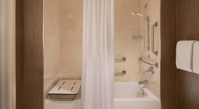 Номер Deluxe Sheraton DFW Airport Hotel
