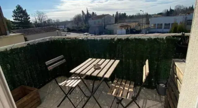 Appartement avec terrasse plein sud, Забронировать Апартаменты/квартира Комон-сюр-Дюранс Воклюз