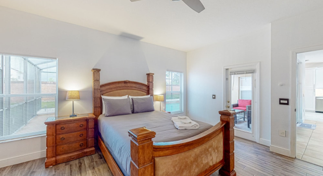 Sunlit Serenity Oasis House in Kissimmee With Private Pool, Pool Table, Tennis