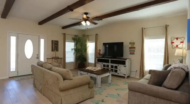 The Blue Pelican Apartment 3 Bedroom