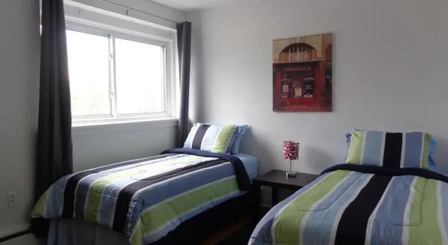 Adib Apartments - 2448 Carling Ave, Unit 104, Varaa Huoneisto Ottawa 