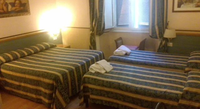Четырёхместный номер Standard Hotel Lazzari