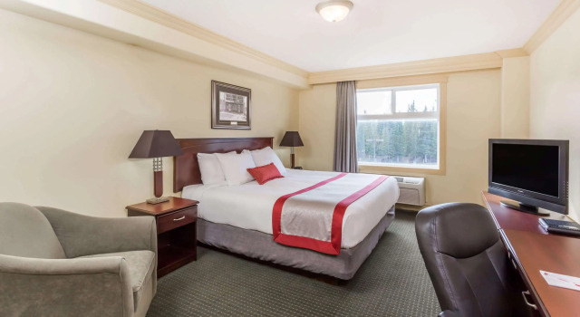Ramada by Wyndham Hinton, Rezervovat Hotel Wellness hotely v Hinton, SPA
