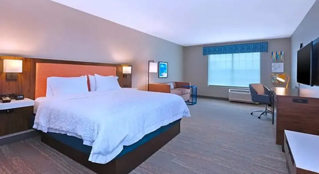 Номер Premium Hampton Inn Cape Cod Canal