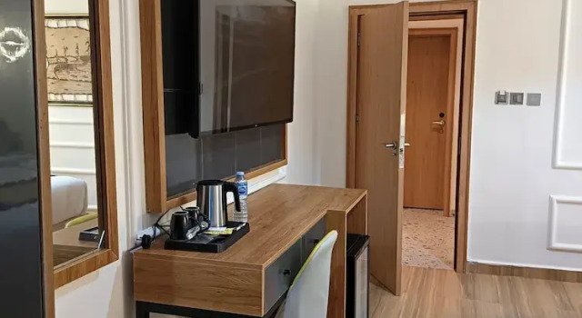 Апартаменты Economy Cathelea Convention & Suites