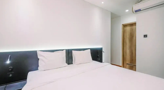 Апартаменты Standard Luxury 2BR Apartment at Pejaten Park Residence with Bathtub