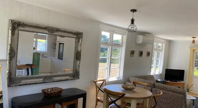 Коттедж Ohariu Farm Cottage