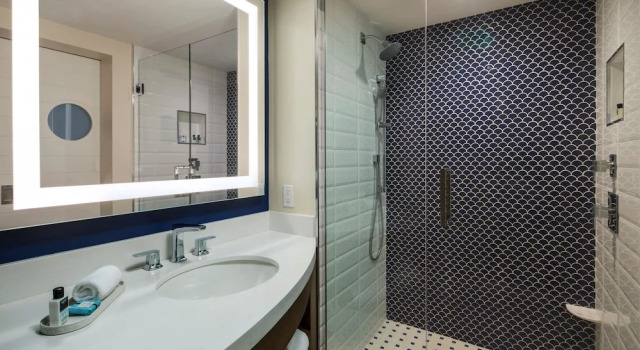 Четырёхместный номер Standard Hutchinson Shores Resort & Spa