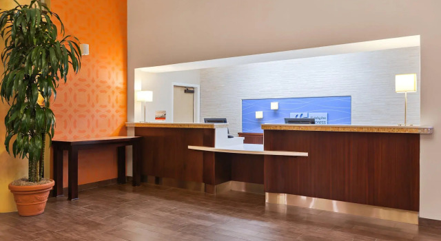 Holiday Inn Express Hotel & Suites San Jose-Morgan Hill by IHG, Забронировать Отель Морган-Хилл Область залива Сан-Франциско