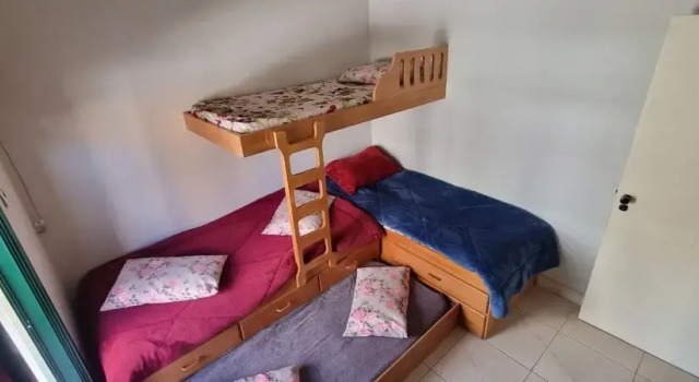 Apartamento com piscina perto do mar de Ubatuba, aceitamos crianças