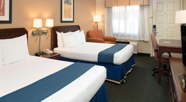 Люкс Days Inn by Wyndham Pinole Berkeley