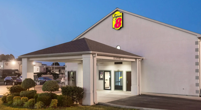 Super 8 by Wyndham Booneville, Buchen Sie Gasthaus Mini-Hotels in Booneville, Gasthaus