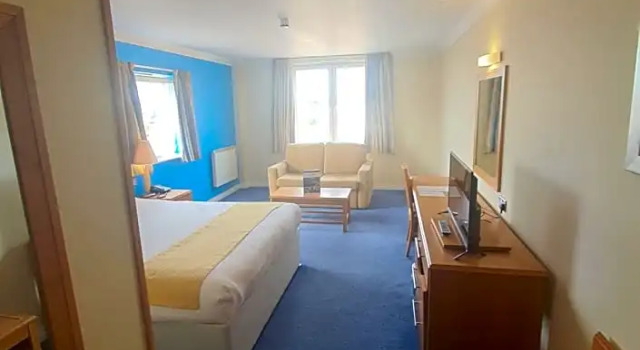 Полулюкс The Telford Whitehouse Hotel