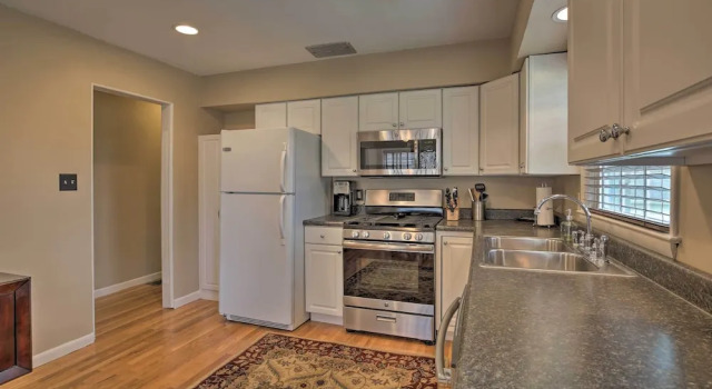 Коттедж с 3 комнатами Lexington Family Home ~ 2 Miles to UK Campus!