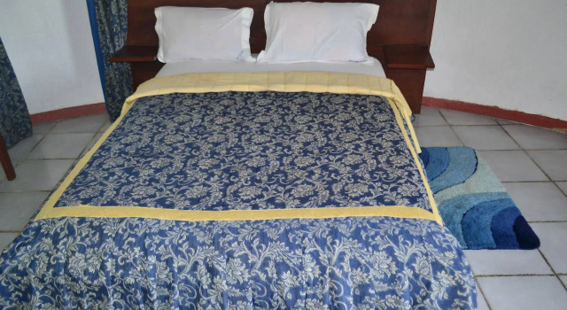 Adrien Beach Hotel, Buchen Sie Hotel Océan Kribi