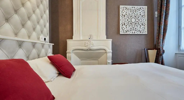 Двухместный номер Standard Hotel Saint Etienne