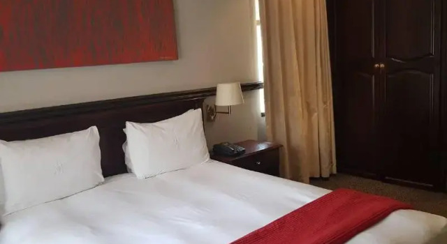 Номер Standard Court Classique Suite Hotel