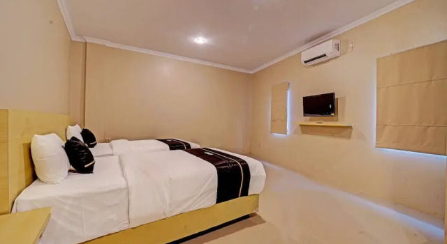 Hotel Andono near YIA Mitra RedDoorz, Book Hotel Temon Yogyakarta Province