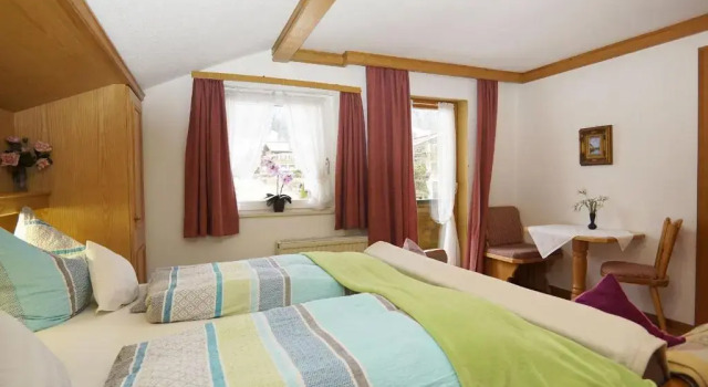 Appartementhaus Regner, Varaa Hotelli Hotellit Baijeri pysäköinnillä, Pysäköinti