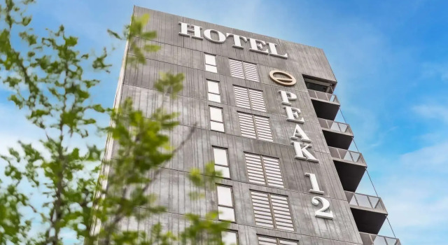 Peak 12 Design Hotel