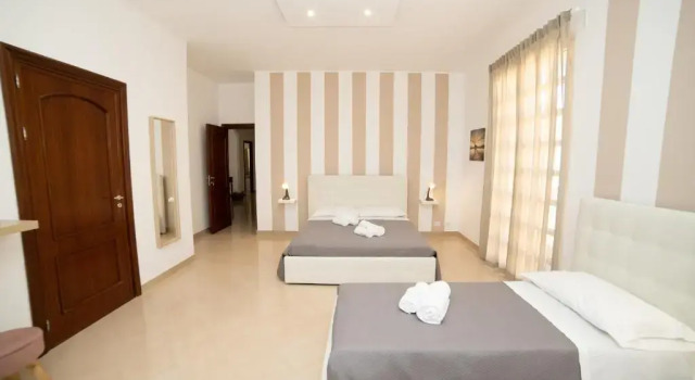 Четырёхместный номер Standard с балконом b&b Zio Luciano